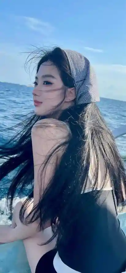 小说欧美免费阅读秘籍：亚洲男人综合网丝袜主题推荐